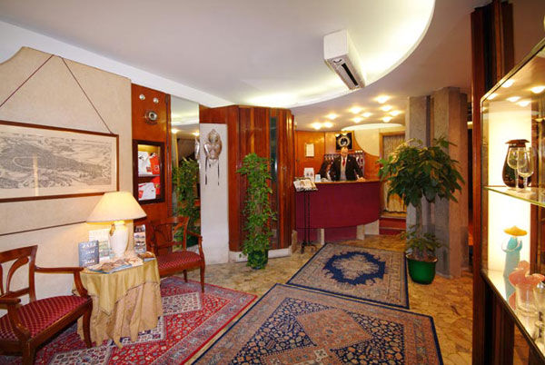 Ambassador Tre Rose Hotel Venecia Interior foto